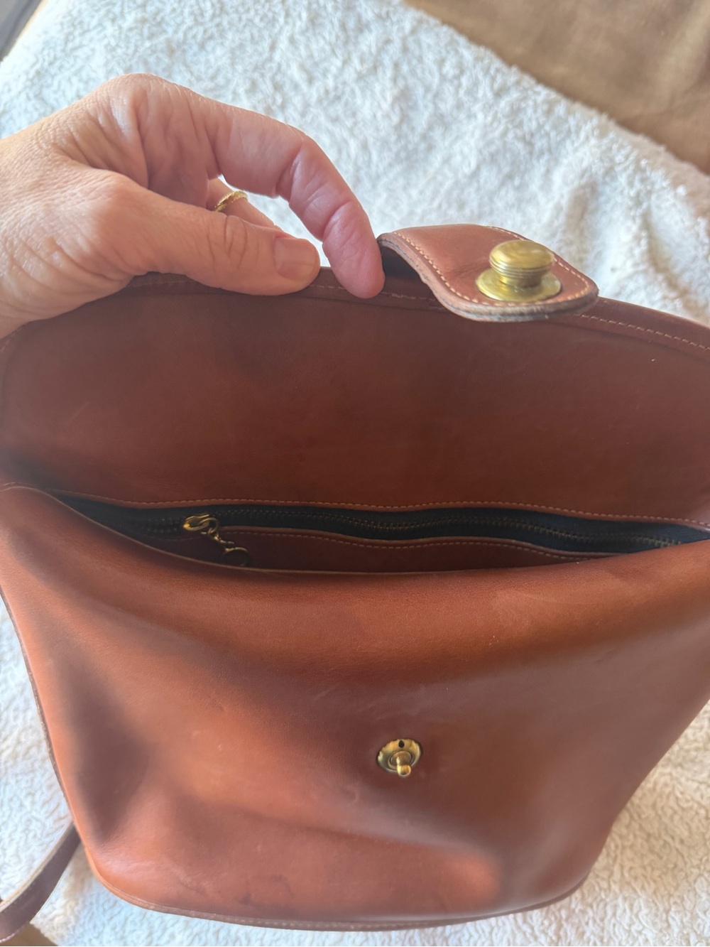 Vintage Coach Binocular Crossbody Bag British Tan - Picture 7 of 9
